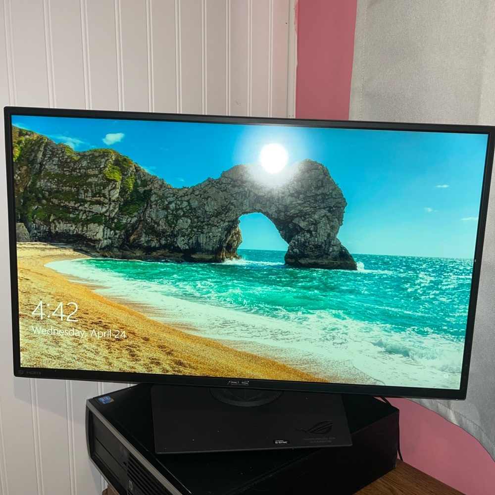 computer for sale need gone asap, can buy individual items.